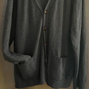 L.L Bean 100% Lambs wool heather blue Long Sleeve button down sweater.